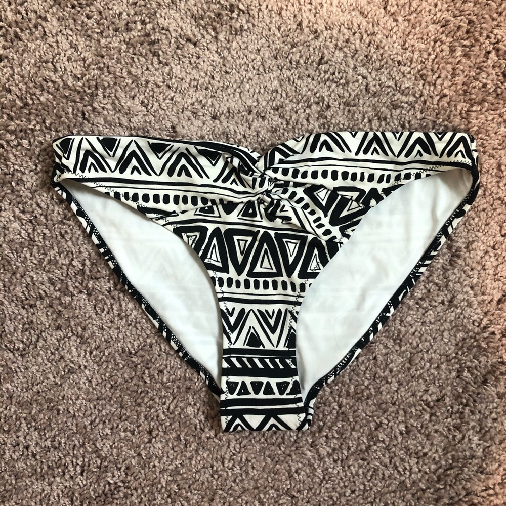 H&M swim bottoms